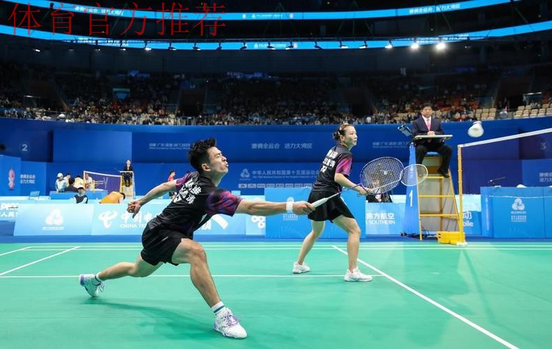 20日看点:乒乓球男团决战 羽毛球“雅思”冲冠 20日看点:乒乓球男团决战 羽毛球“雅思”冲冠