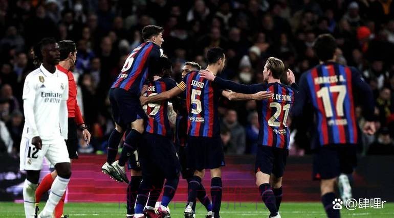 卡瓦哈尔赛季报销! 西媒:巴斯克斯是右后卫首选 卡瓦哈尔赛季报销! 西媒:巴斯克斯是右后卫首选